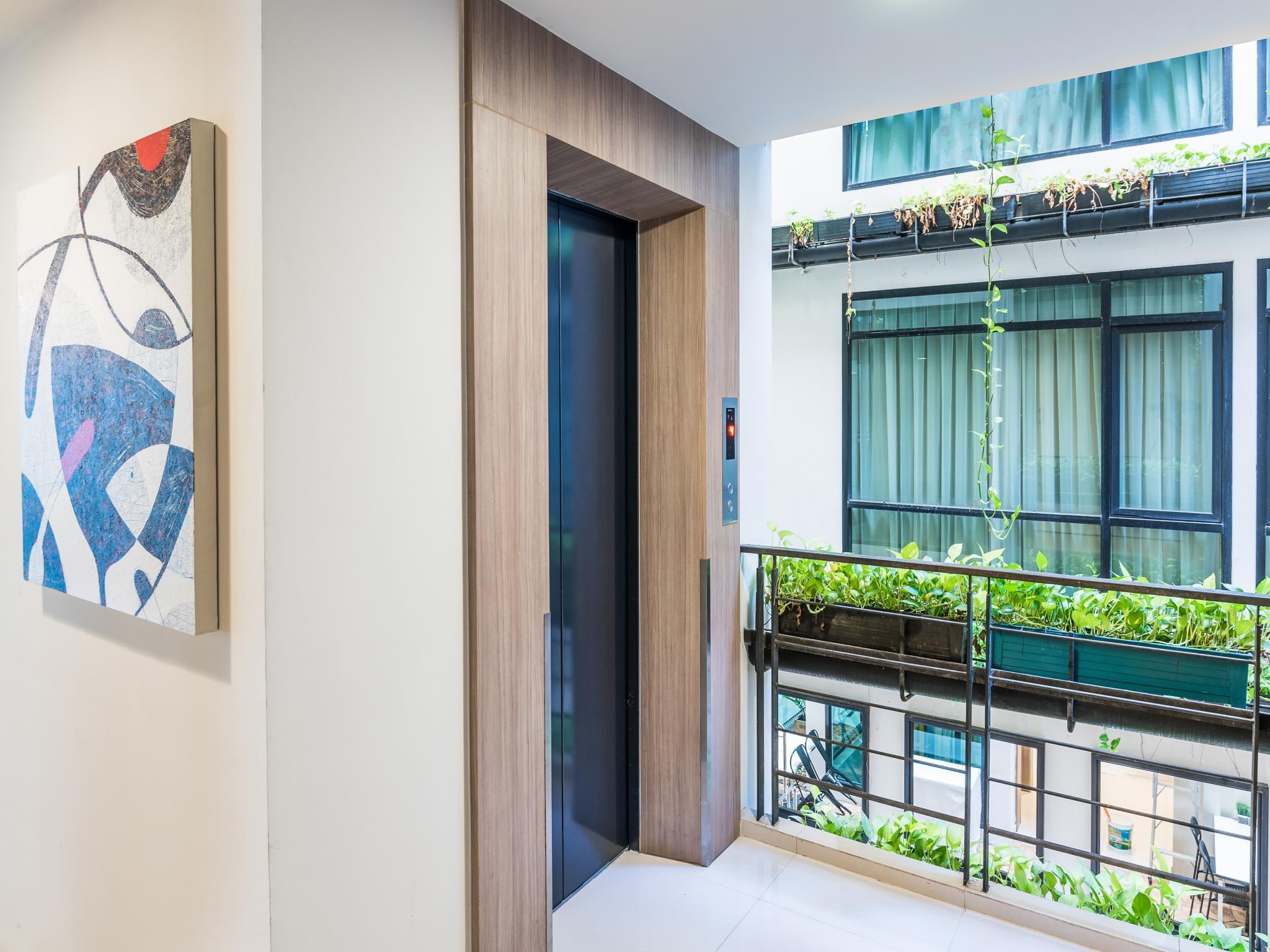 Amber Boutique Silom Hotel Банкок Екстериор снимка