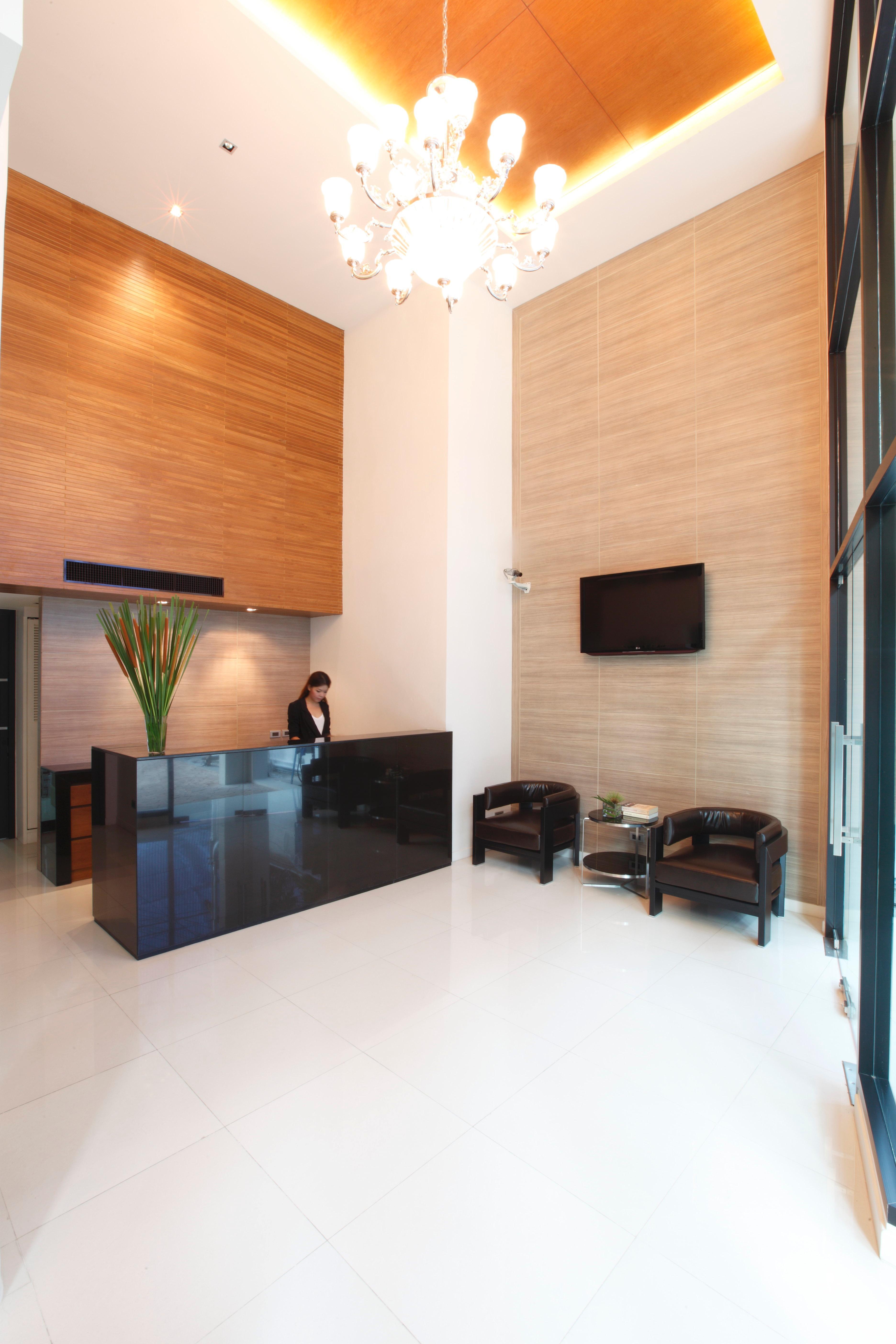 Amber Boutique Silom Hotel Банкок Екстериор снимка