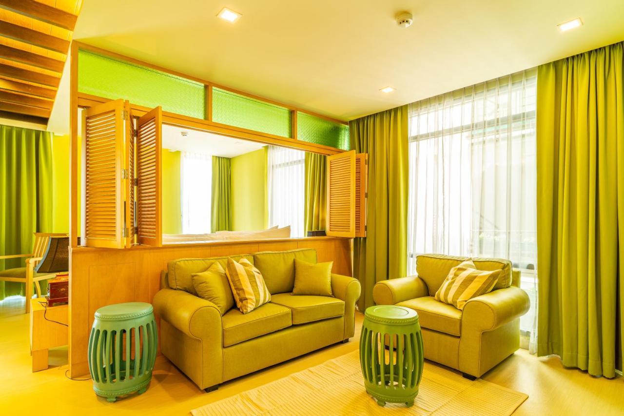Amber Boutique Silom Hotel Банкок Екстериор снимка