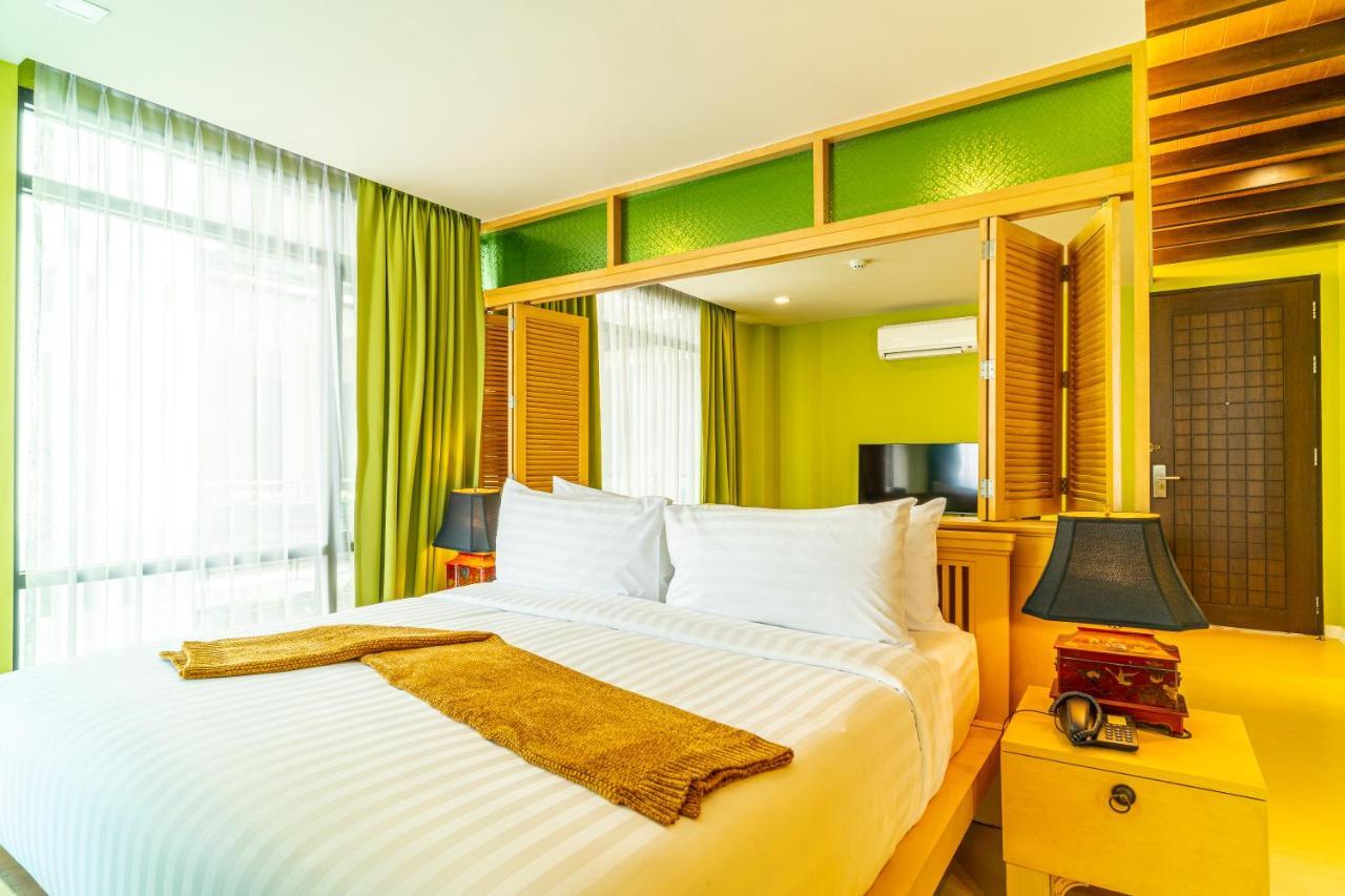 Amber Boutique Silom Hotel Банкок Екстериор снимка