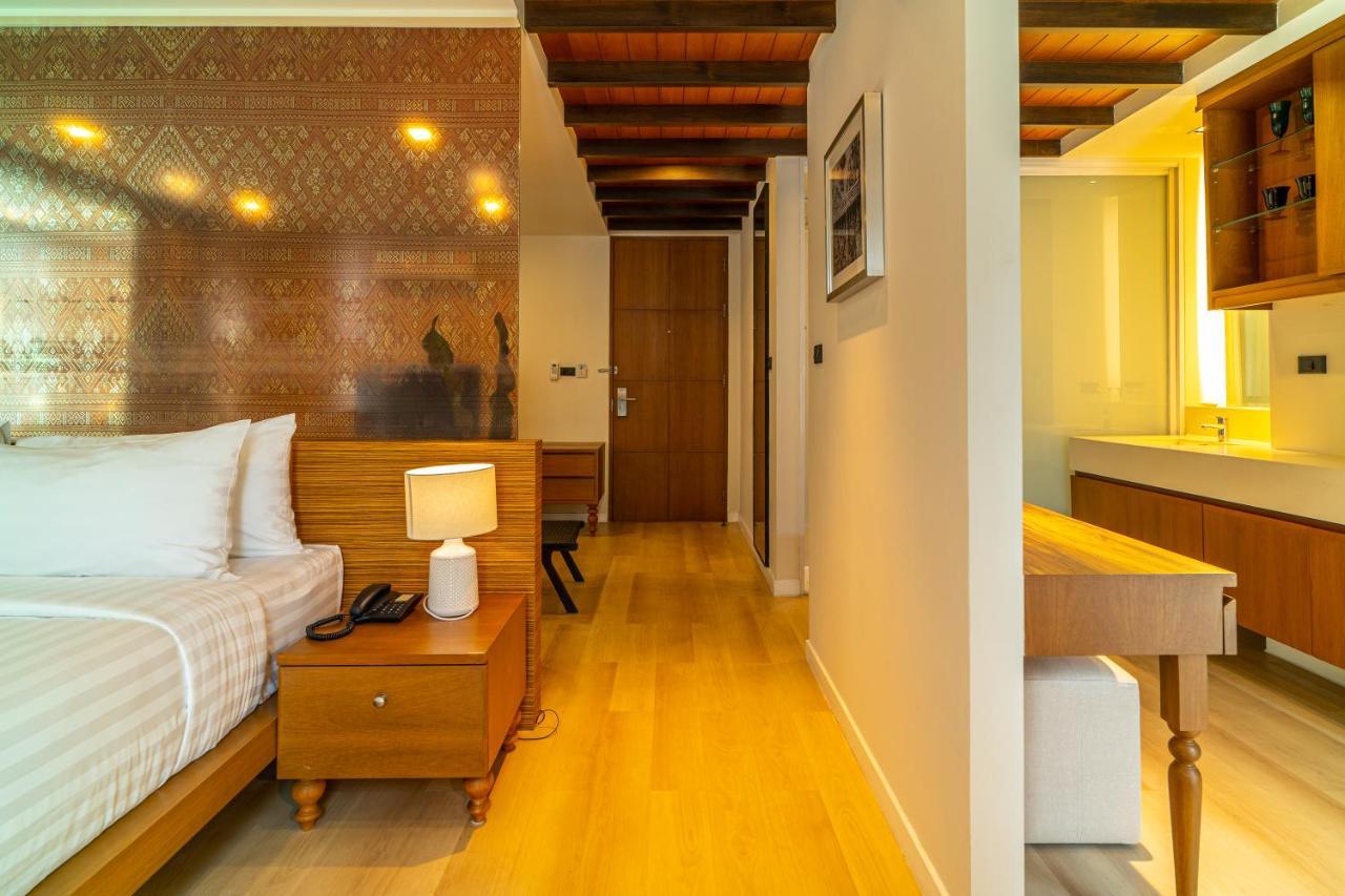 Amber Boutique Silom Hotel Банкок Екстериор снимка