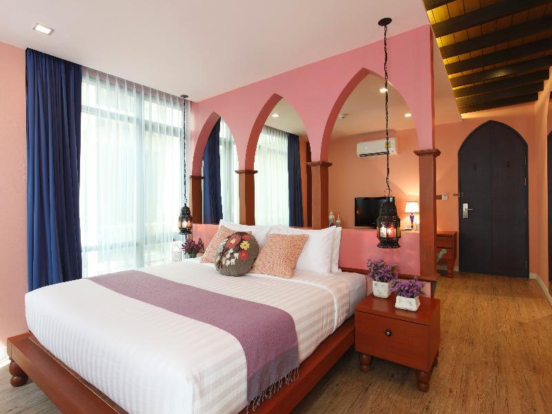 Amber Boutique Silom Hotel Банкок Екстериор снимка