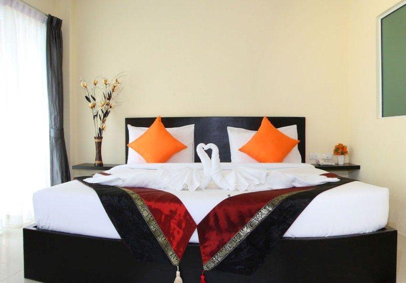 Amber Boutique Silom Hotel Банкок Екстериор снимка