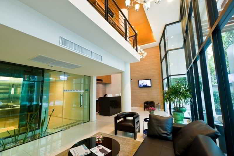 Amber Boutique Silom Hotel Банкок Екстериор снимка